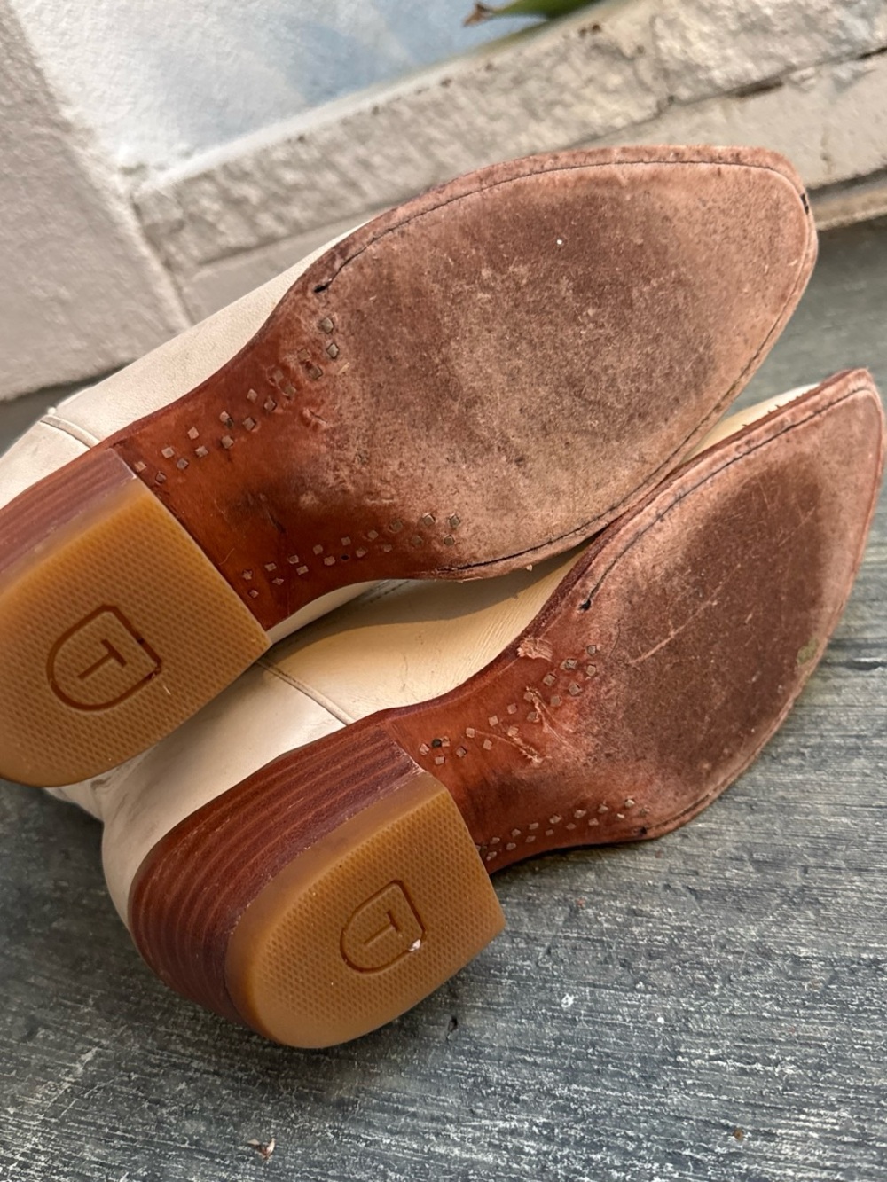 Tecovas Annie cream white with Tan leather cowboy boots 8.5 B - Picture 5 of 8